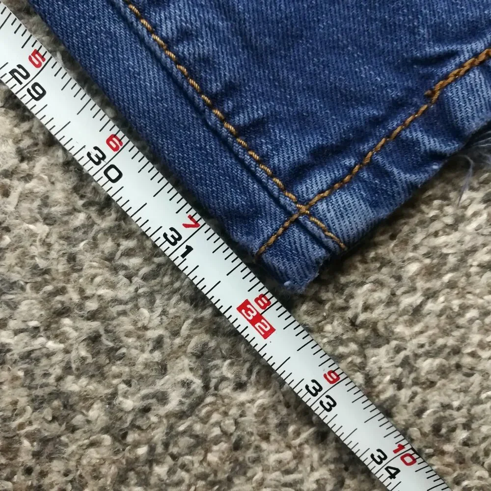 Vintage Y2K Levis SilverTab Jeans Slim Straight 31x32 (Fits 32x32) Flap Pockets